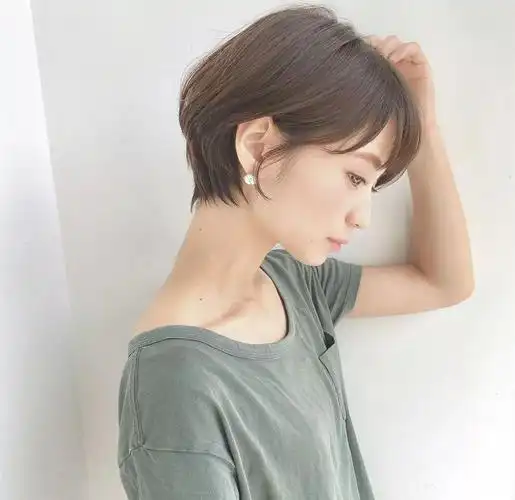 小清新日系短发齐耳,短发图片,发型图片