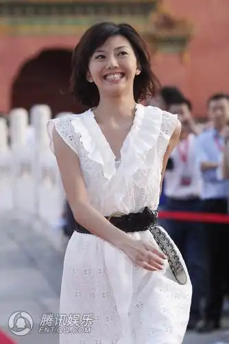 [美容美发]想剪燕姿j这样有点乱乱的发型,jms帮看看