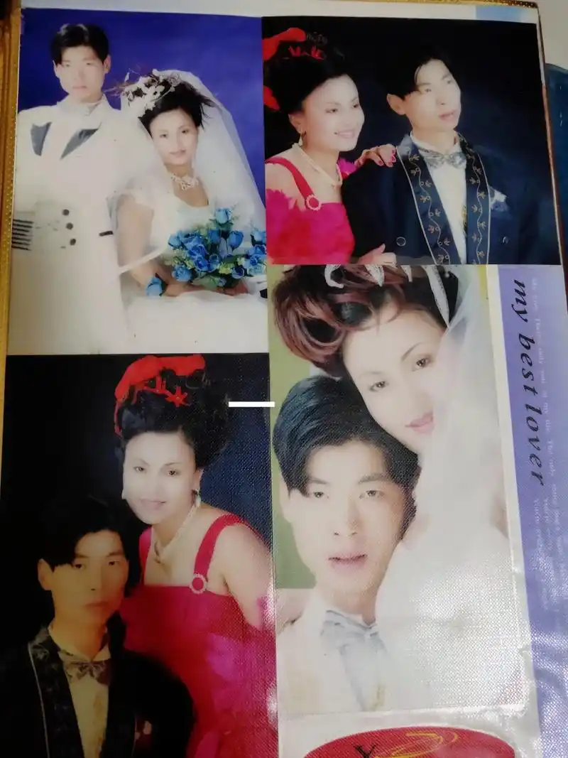 这是我们的婚纱照,是2000年拍的,那时候他很瘦我很胖那时他 - 抖音