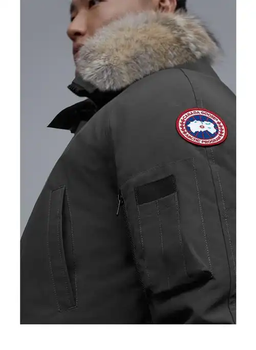 canadagoose加拿大鹅男士chilliwack飞行员夹克7999m625蓬狼皮帽檐