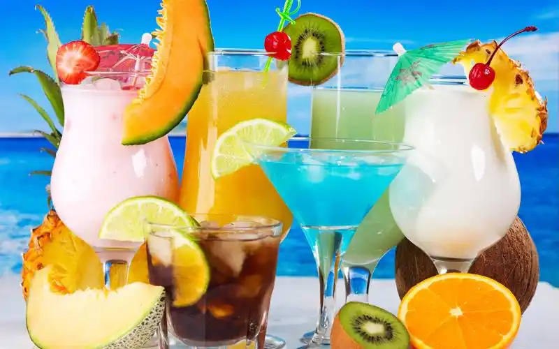 水果饮料,玻璃杯,猕猴桃,瓜,橙,椰子 壁纸 - 2880x1800