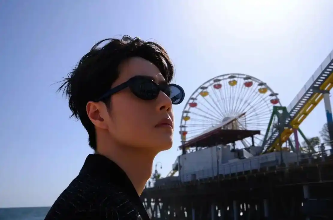 王一博香奈儿品牌形象大使 #王一博高清壁纸 山河岁月 人间 - 抖