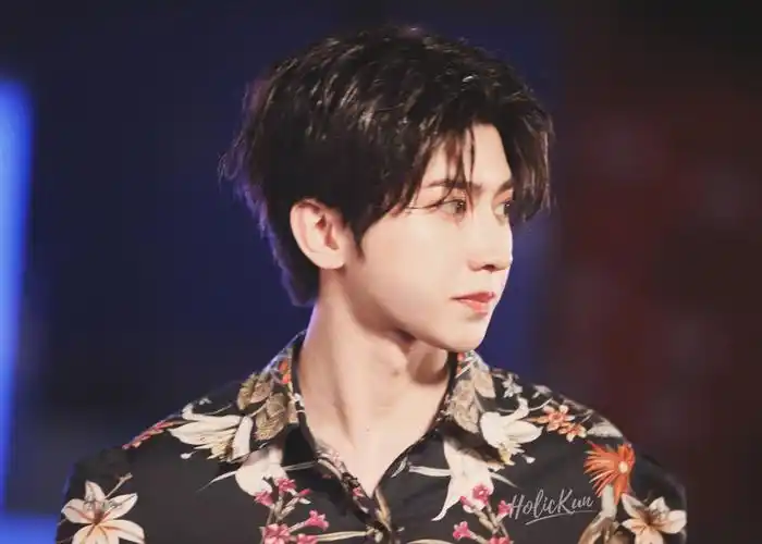 【蔡徐坤】【ikun】