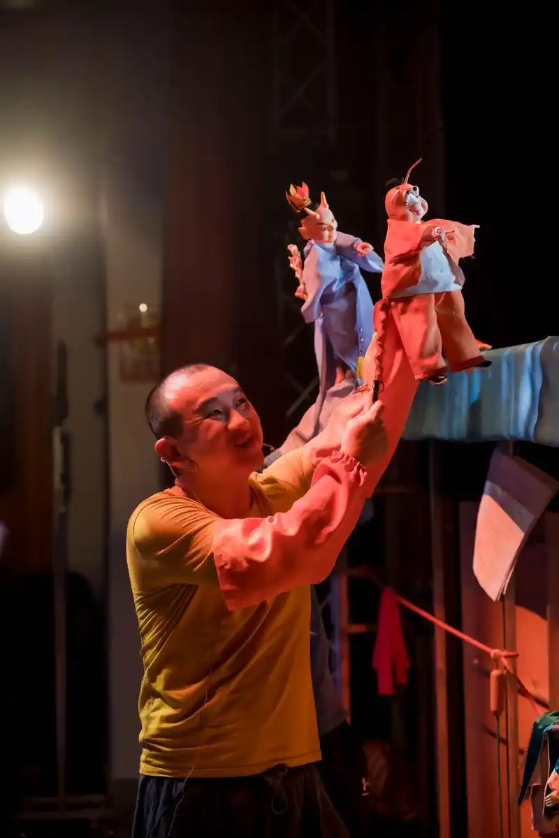 探寻掌中艺术——记漳州布袋木偶戏台前幕后的故事