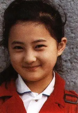 她曾经被称永远的童星红极一时,如今已经不为人知