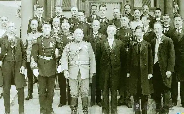 袁世凯为什么要称帝?|帝制|宋教仁|袁克定|皇帝_网易订阅