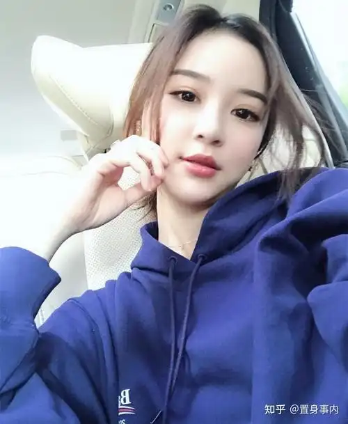 网红雪梨红与黑年入30亿还钻空子有钱真能为所欲为