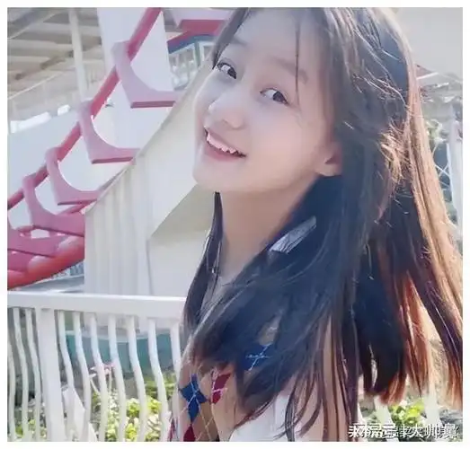 赵薇"女儿"因长得太漂亮,被导演禁止整容,如今美到认不出