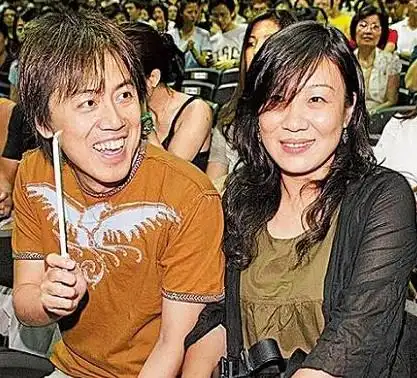 张宇与老婆十一郎