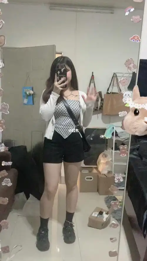 155/110斤周一穿搭