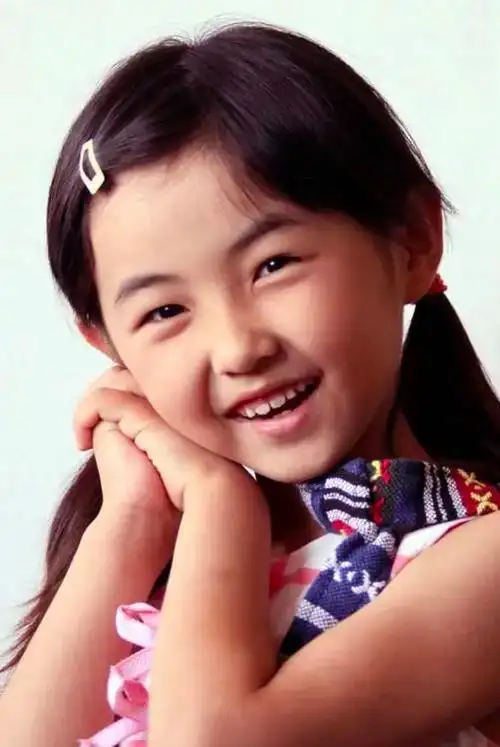 张子枫的成名,为何离不开妈妈? - 知乎