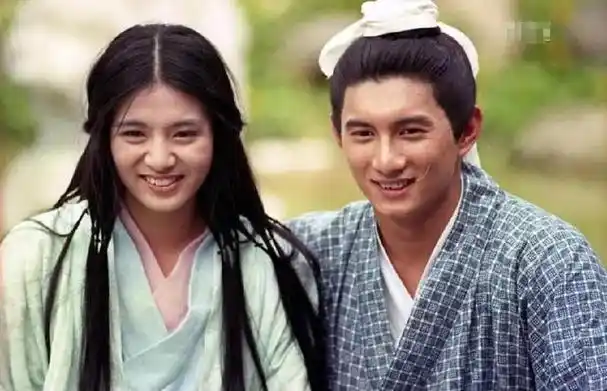 和金城武,吴奇隆三角恋,她为爱退圈惨亏千万,曾遭追债惊动警方