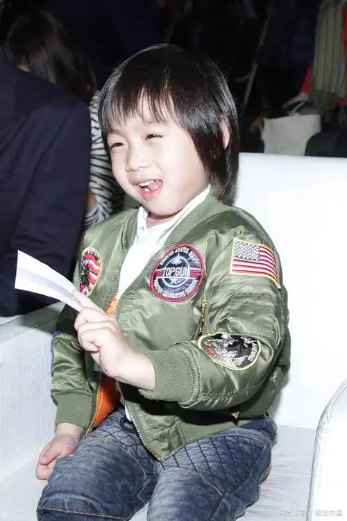 11岁kimi照片被公开