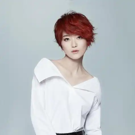 新加坡歌手蔡淳佳刚刚在结束"第七届最爱金曲榜"后,立即发布了她的