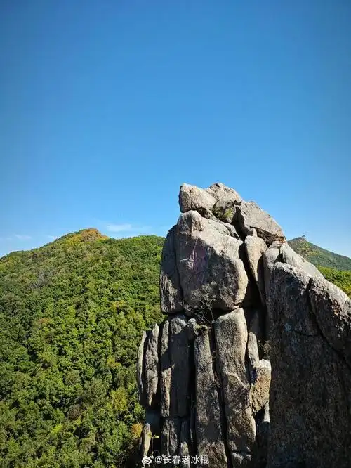 前朱雀后玄武左青龙右白虎吉林市四大名山之首朱雀山