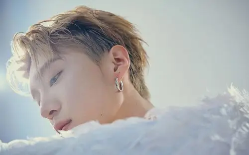 范丞丞时尚杂志写真图片桌面壁纸_大陆明星_壁纸下载_美桌网