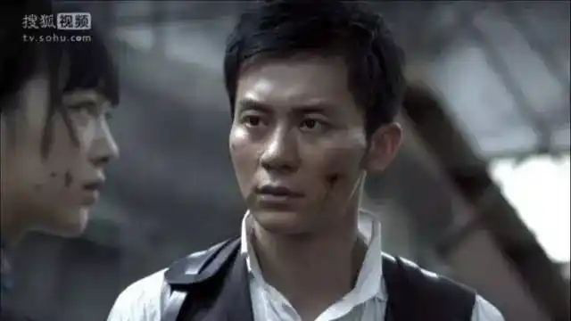 他是我见过最坏的坏家伙了,可我还是忍不住喜欢他