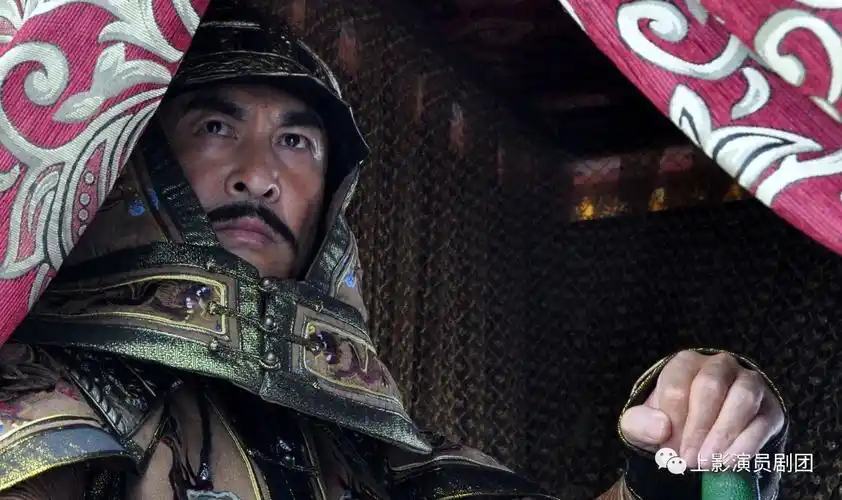 声影人物肖荣生用心演戏是因为初衷是为人物是因为我们还爱着这份职业