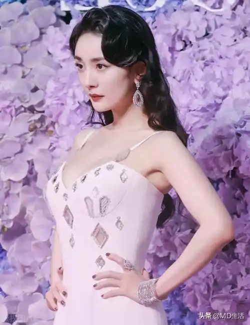 汉族出生地北京市出生日期1986年8月12日星座处女座血型b型身高166