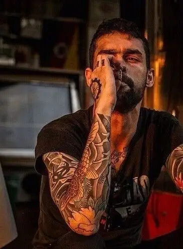 皮肤上留下印记 (9/11) 标签:个性纹身,纹身男纹身,时尚纹身,男人纹身