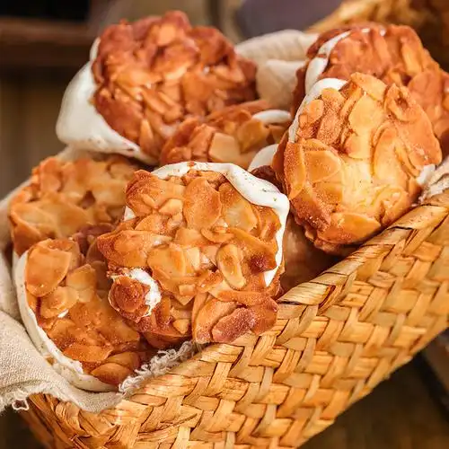 杏仁心太软牛轧杏仁软心脆酥扎饼干坚果薄脆网红零食金日良品