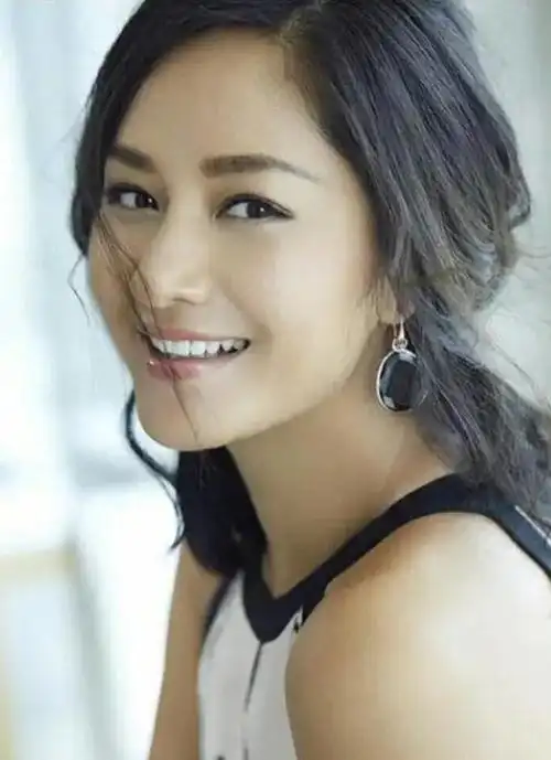 回顾瞿颖被张亚东消耗11年青春50岁未婚背后的苦与泪