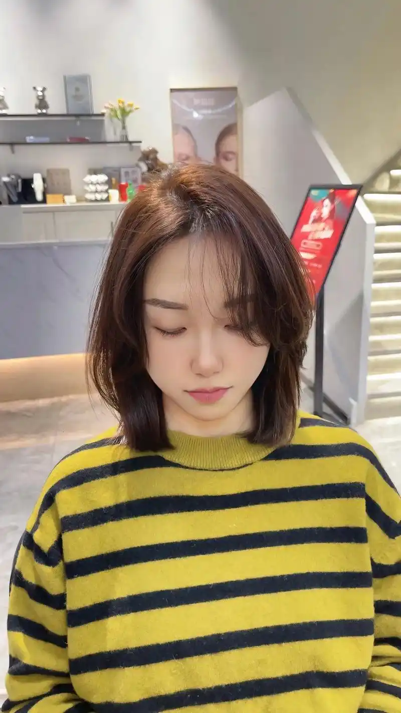 蓬松离子烫继续走起#2023流行发型推荐 #如何找到适合自己 - 抖音