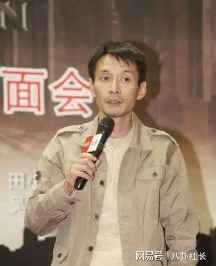 田小洁和曾萍离婚10年一个再婚当模范继父一个销声匿迹