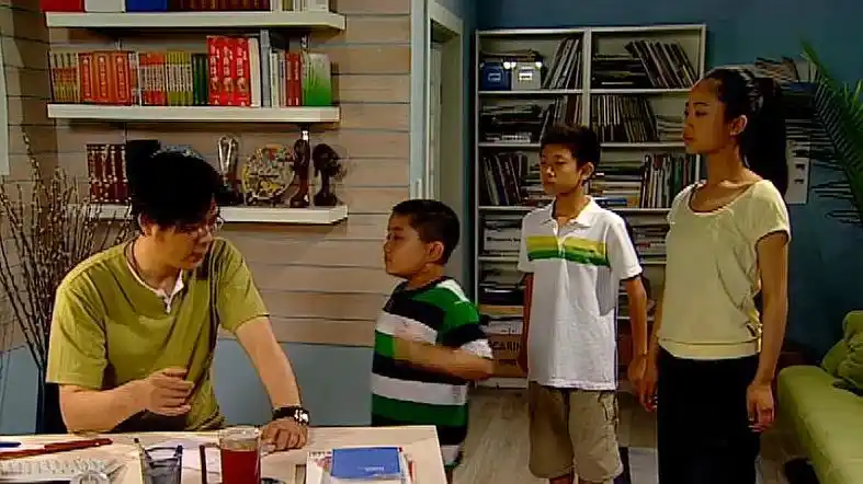 《家有儿女》精彩片段,夏东海也有闹腾的时候,孩子都有点受不了