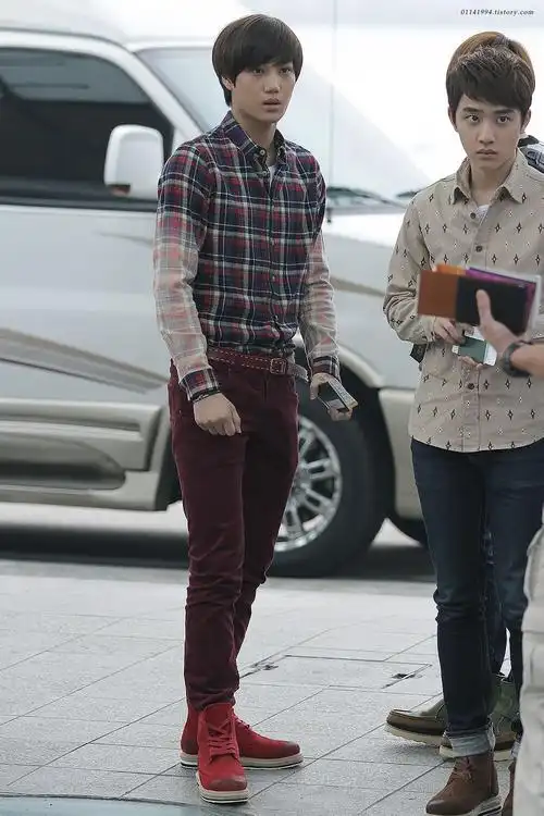 p>金钟仁(         /kim jong in),艺名      /kai,1994年1月14日