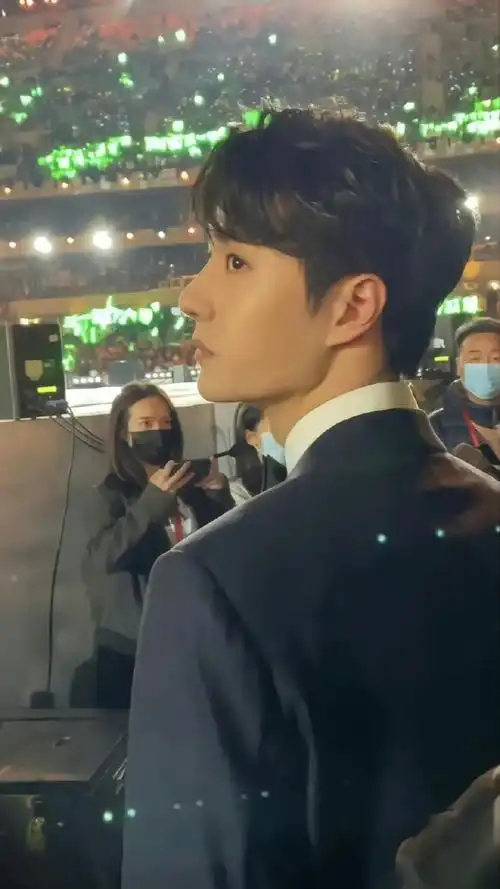 王一博#生图永远是最牛b的,特别是素颜生图太抗打