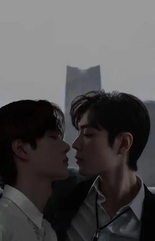 王一博与肖战的合照每一张都非常有魅力让人目不转睛