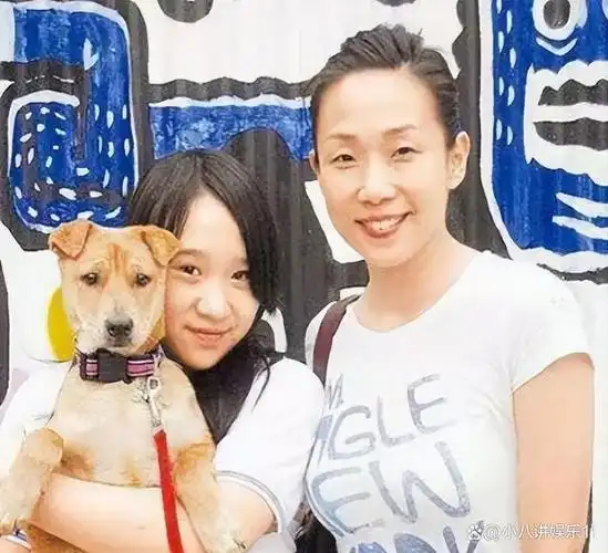 天后林忆莲:李宗盛为她抛弃妻子,初恋苦等多年,58岁依然单身