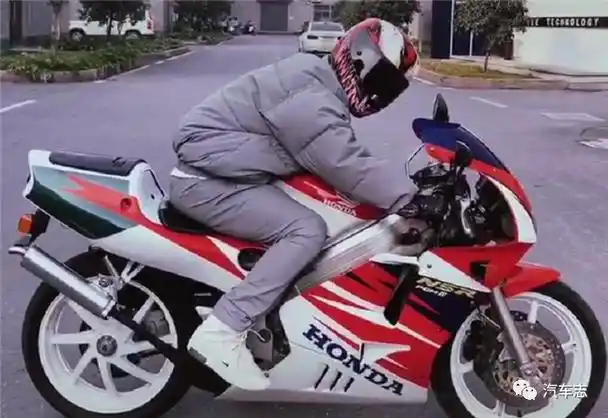 刘德华再拍赛车电影,重现sti对决evo名场面