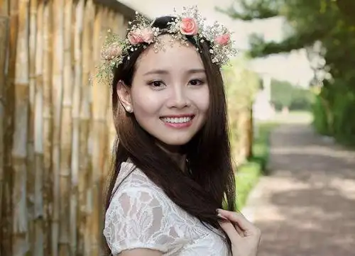 最真实的越南姑娘,个个皮肤白皙水嫩,但也都是"人精"