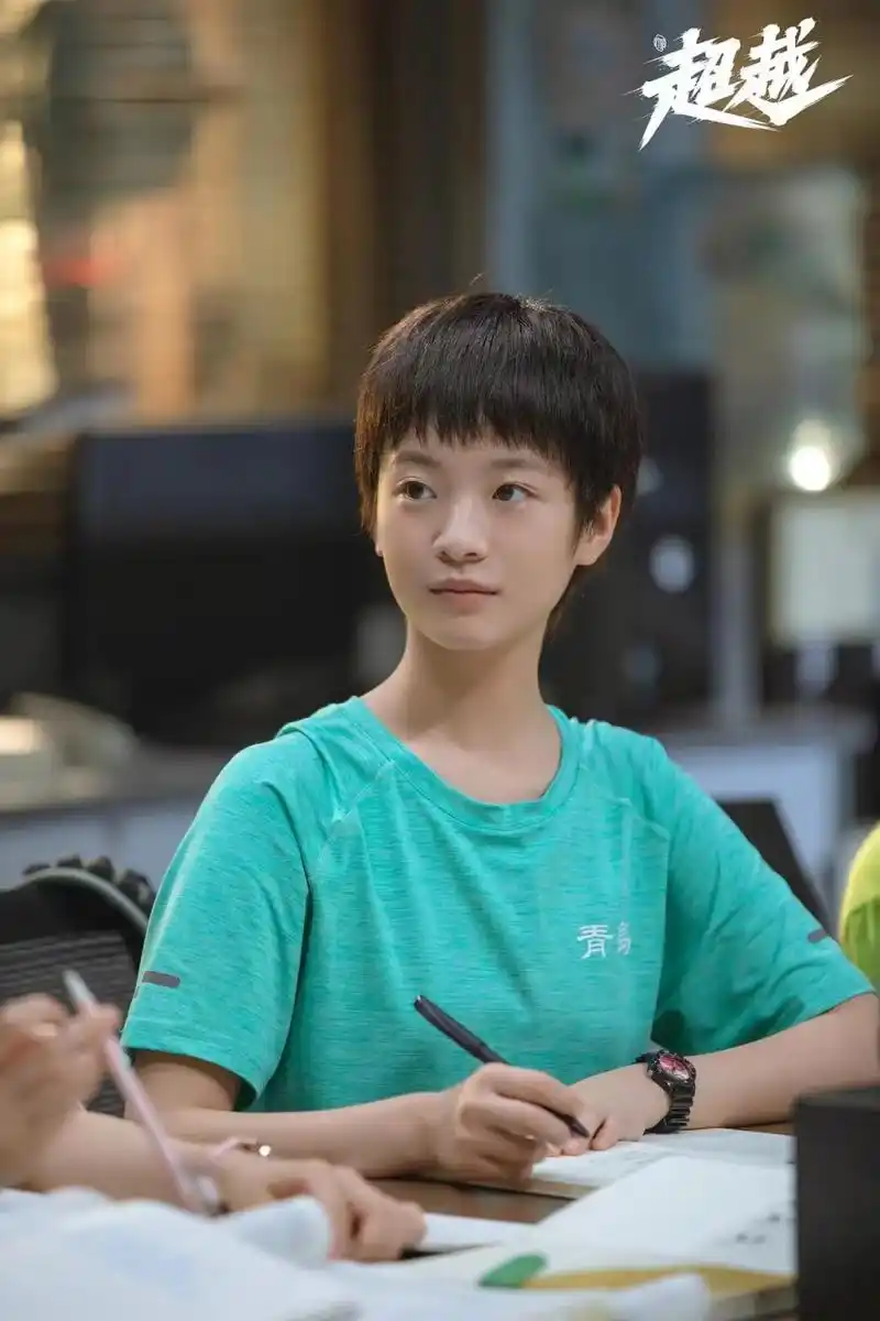 不演古装剧的#李庚希# 颜值,演技双在线!