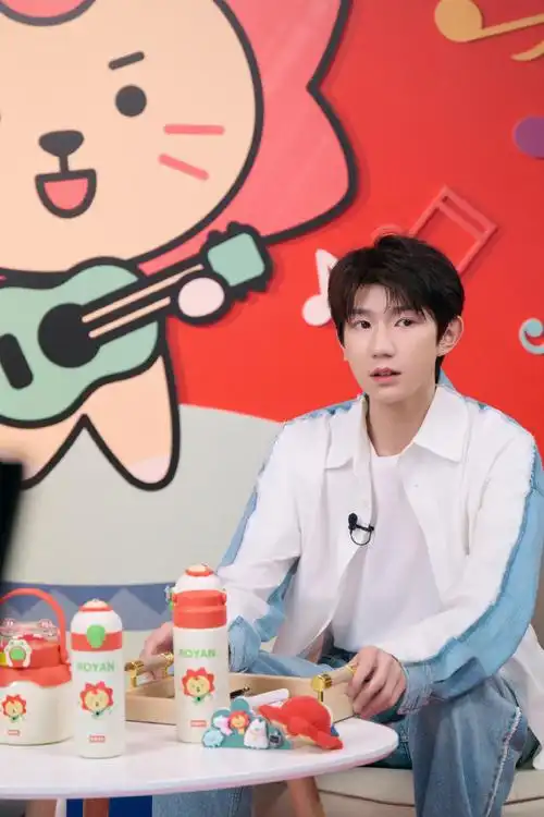 王源的手可以单独出道