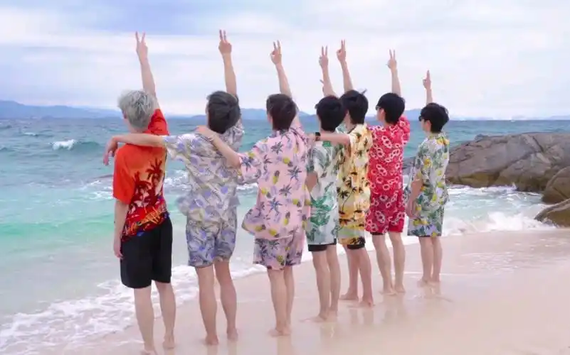 【时代少年团】《背对地球奔跑》mv