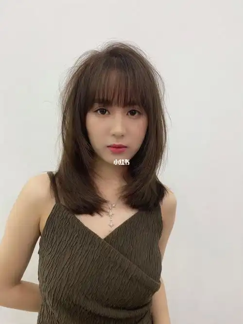 中长发77蜂蜜茶色77摩根烫7815 头顶少的可