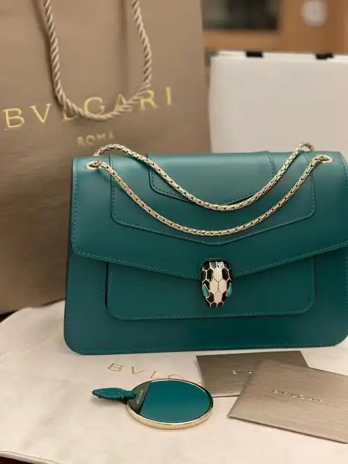 belgian 宝格丽祖母绿,女神节拥有了一款自己喜欢的包包