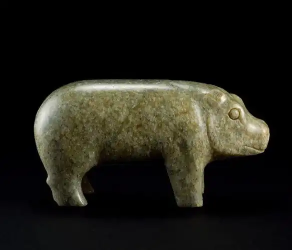 汉 玉河马成交价:288万港元中国嘉德香港2024春季拍卖会此件玉兽虽然