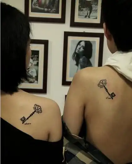 海枯石烂的情侣背部纹身图案大全分享