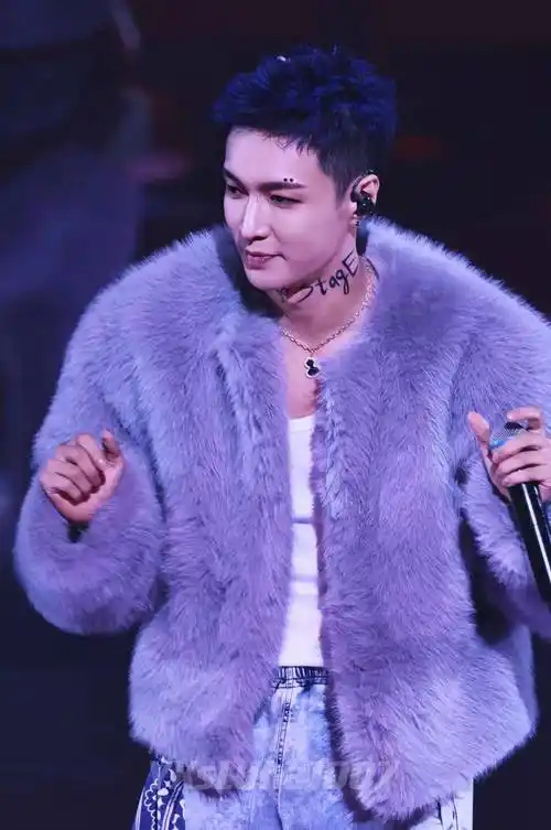 张艺兴与抖音的奇妙羁绊:"进货"实锤背后的甜蜜互动