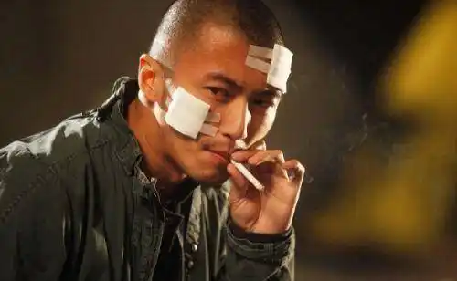 明星抽烟3种境界,刘德华抽烟不掉灰,梁朝伟没5年烟龄学不会_因为_作为