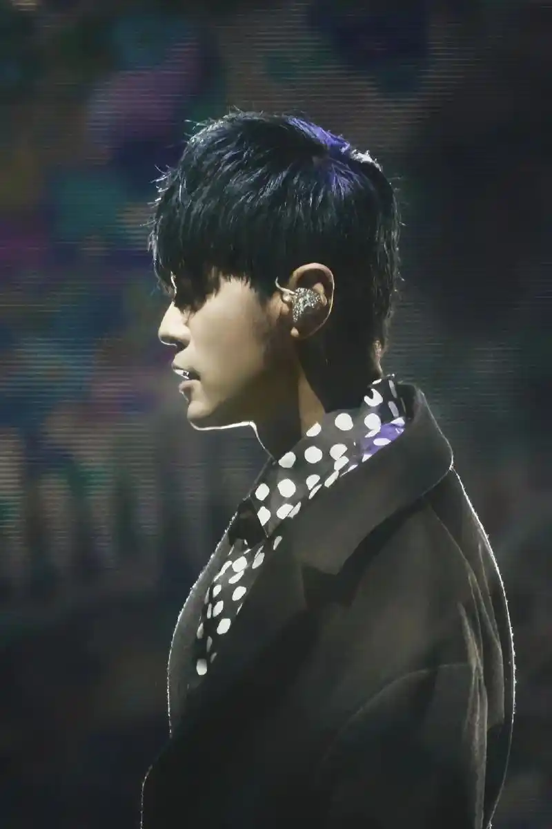 周杰伦演唱会 靓照 .#无与伦比 #侧颜 #绝美 #侧颜杀 - 抖音