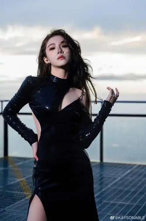 喻言##喻言最新红毯造型##喻言时髦电影之夜