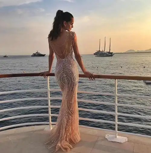 实力s级背影杀女神有一种性感叫不用看脸