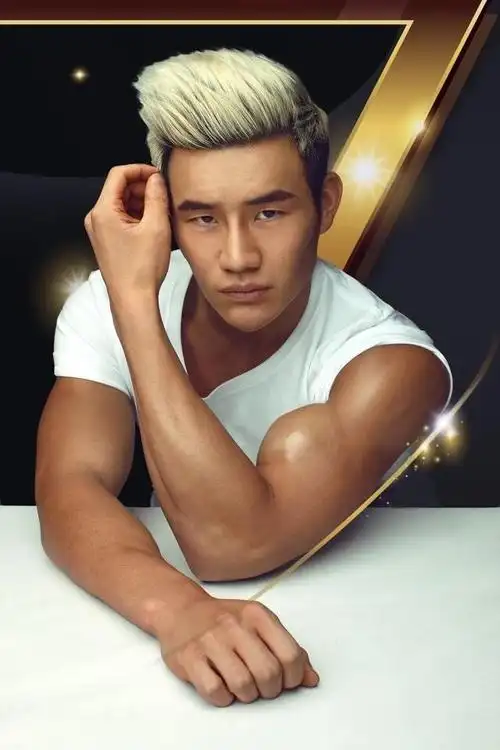 满身肌肉的"嘎子哥"又留起了名媛胡,这是要网红的节奏