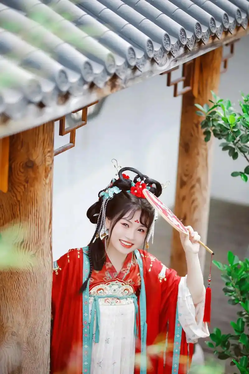 可可爱爱的唐朝小公主ヽ(7119▽19)ノ.