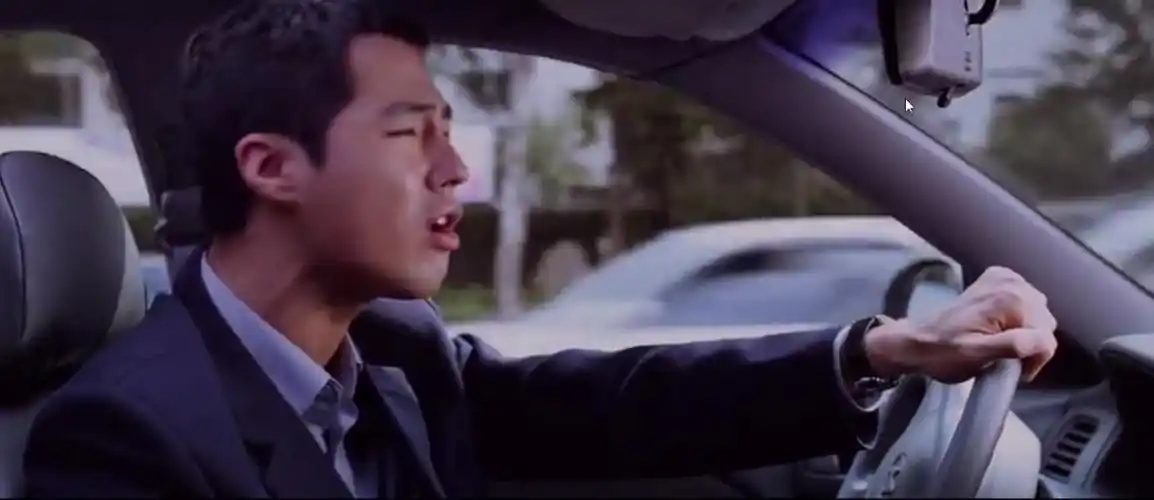 延边身边事       赵寅成 我是看(卑劣的街头)认识的赵寅成.